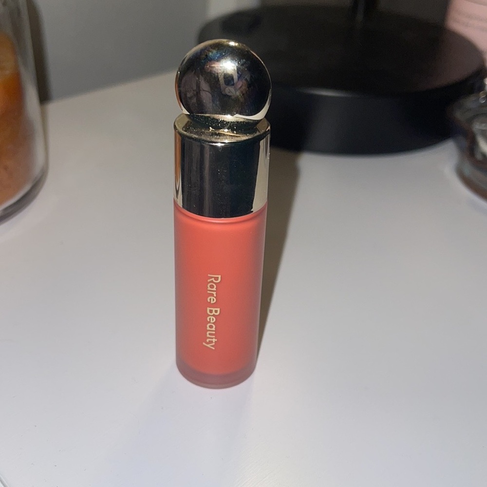 Rare beauty blush- Joy